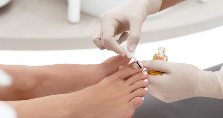 Expert Tips For Keeping Your Intricate Nail Art Chip-Free